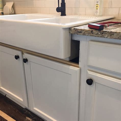 farmhouse sink installation